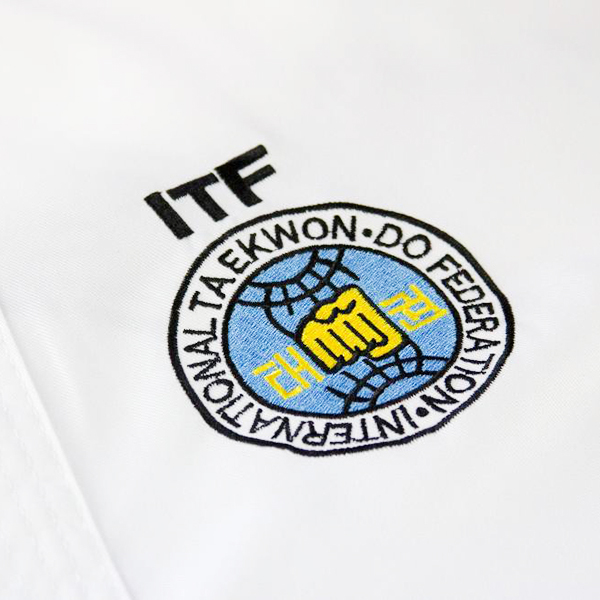 Тхэквондо симферополь. ITF White Club Khan форма для тхэквондо добок.