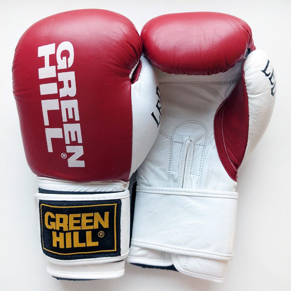 Красные боксерские перчатки GREEN HILL LEGEND