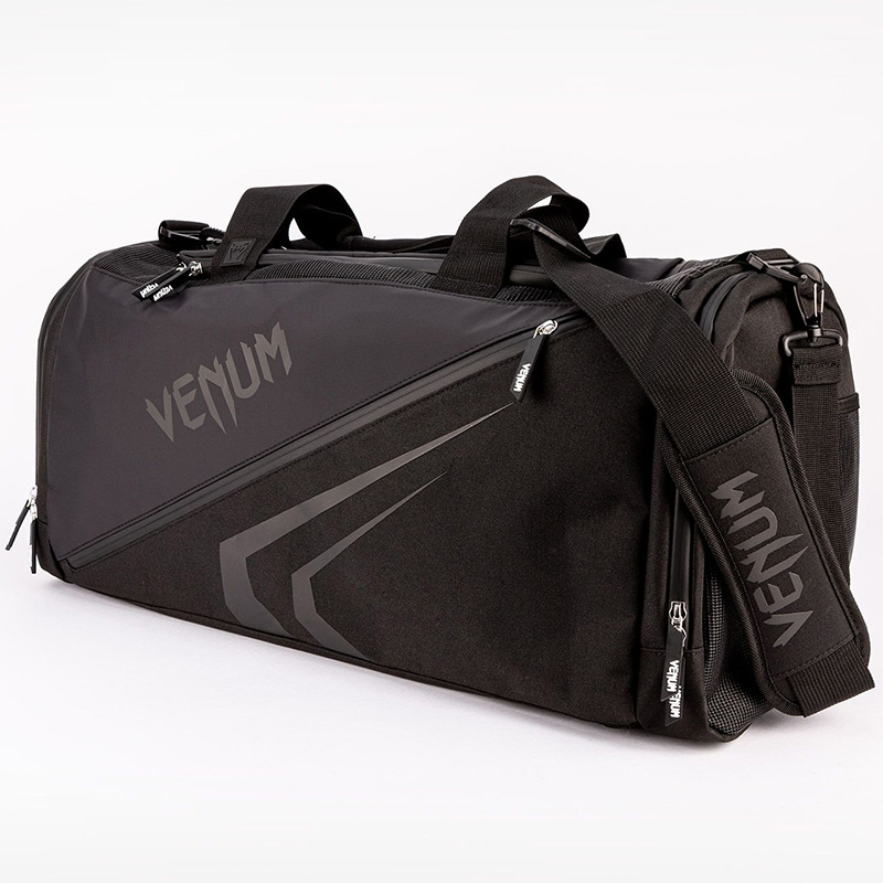 Черная спортивная сумка VENUM TRAINER LITE EVO
