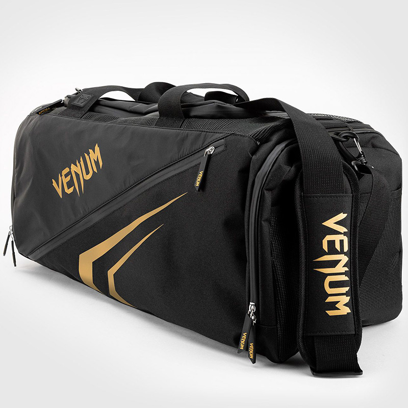 Черно-золотая спортивная сумка VENUM TRAINER LITE EVO