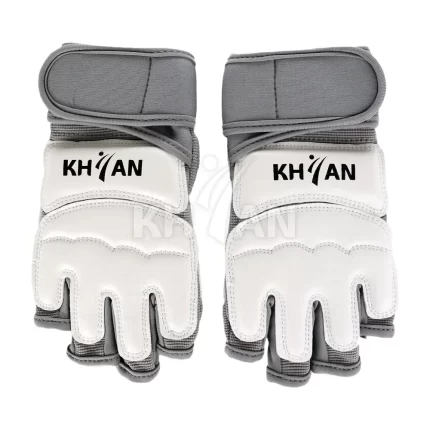 Перчатки для тхэквондо WTF KHAN GRAND спереди