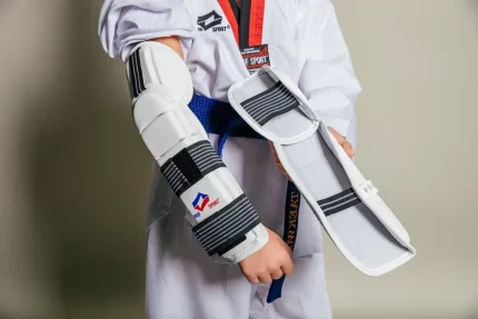 Защита предплечья и локтя для тхэквондо PROFSPORT сзади