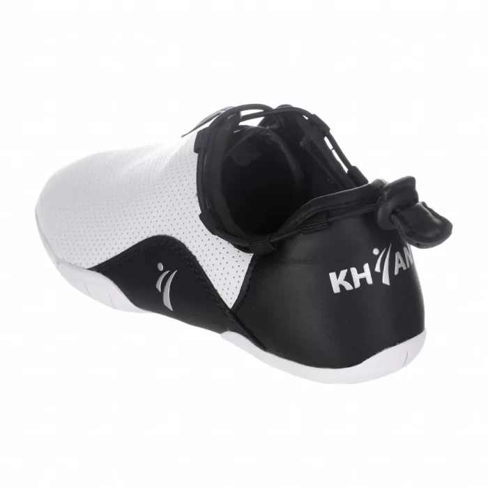 Обувь для тхэквондо степки KHAN COMFORT V2 сзади Обувь для тхэквондо степки KHAN COMFORT V2 сзади