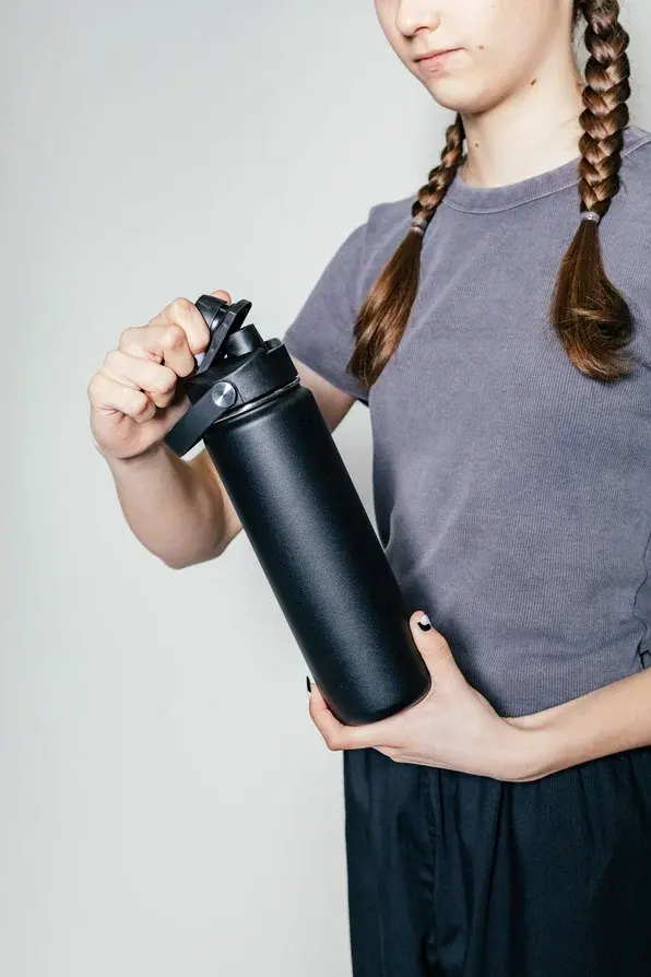 Бутылка для воды TUSAH фото Бутылка для воды TUSAH фото